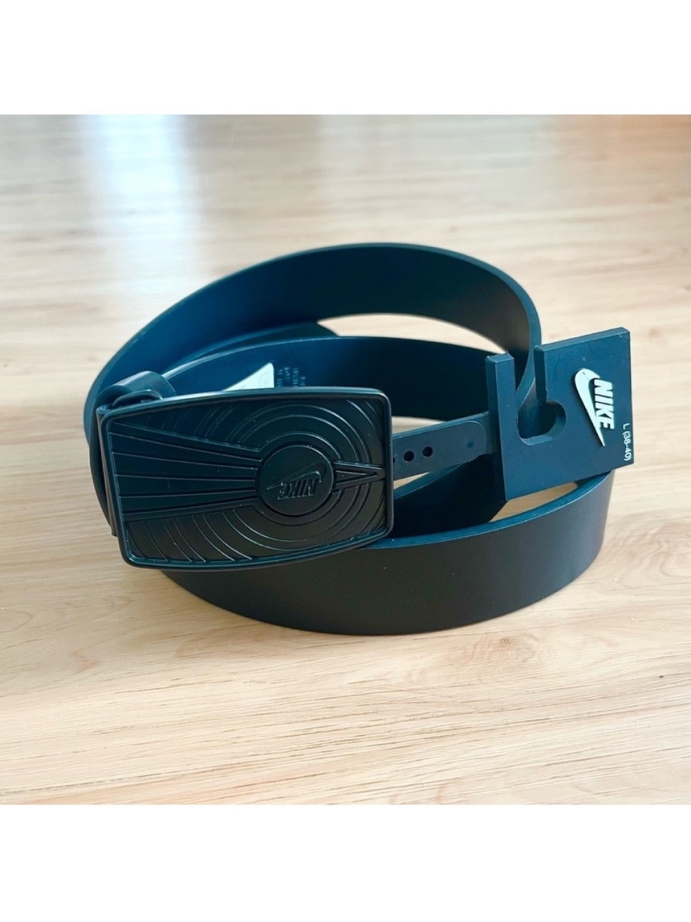 NIKE Air Jordan Golf Belt
Black Faux Leather Jumpman Tread Buckle Mens L (38-40)